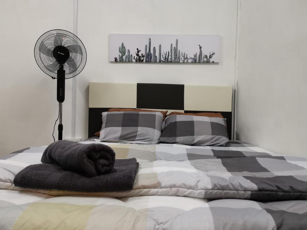 Sri Makmur Pontian Homestay Pontian Besar Exteriör bild