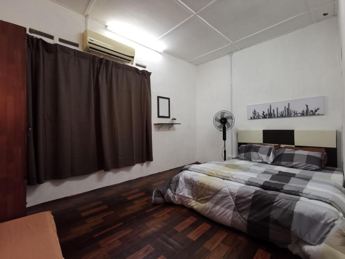 Sri Makmur Pontian Homestay Pontian Besar Exteriör bild
